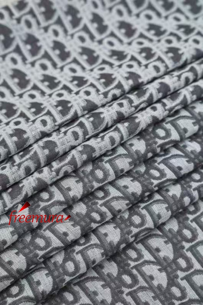 00batch_380961756285978_.pic.jpg