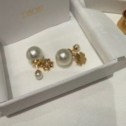 디올 D-6788