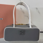 미우미우 숄더백 5BB173