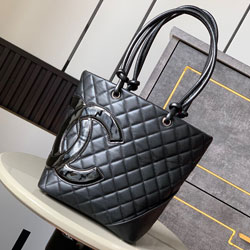 샤넬 핸드백 24cm AS2293