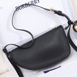 버버리 크로스백  255802