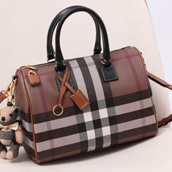 버버리 크로스백  253551