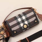 버버리 크로스백 241408
