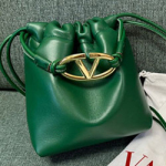 발렌티노 크로스백 250216-4