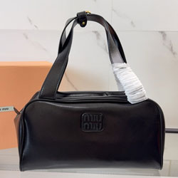 미우미우 숄더백 5BB182